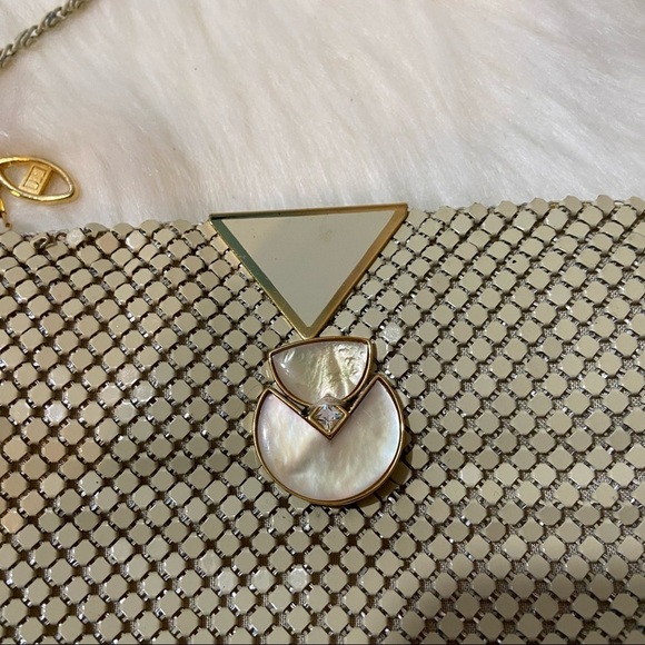 Vintage‎ women’s cream metal mesh  crossbody purse - Picture 2 of 12